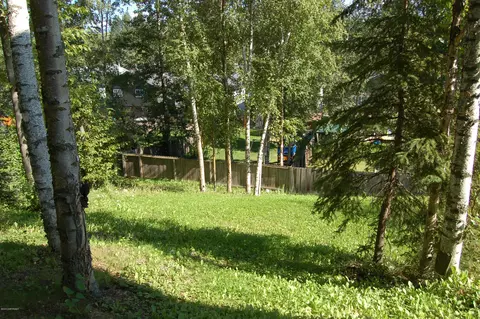 5530 E 38th Ct, Anchorage, AK 99504 photo 8