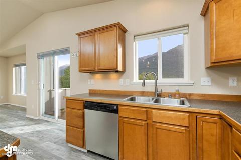 8968 Eagle River Ln, Eagle River, AK 99577 photo 10