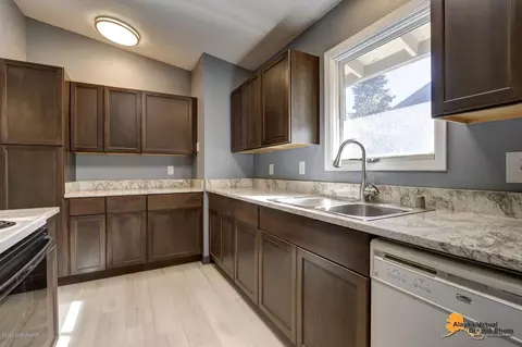 12570 Tanada Loop, Anchorage, AK 99515 photo 6