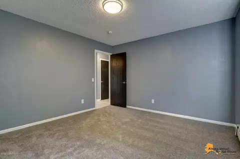 12570 Tanada Loop, Anchorage, AK 99515 photo 8