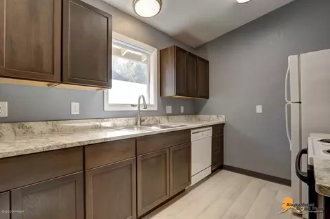 12570 Tanada Loop, Anchorage, AK 99515 photo 5