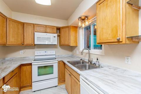 3121 E 64th Ave, Anchorage, AK 99507 photo 9