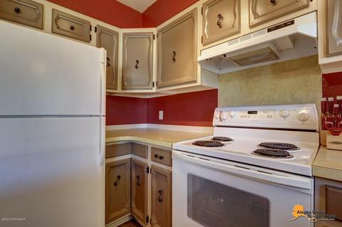 8601 E 11th Ct, Anchorage, AK 99504 photo 13