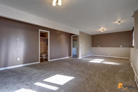 8601 E 11th Ct, Anchorage, AK 99504 photo 25