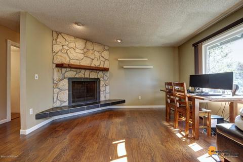 8601 E 11th Ct, Anchorage, AK 99504 photo 8