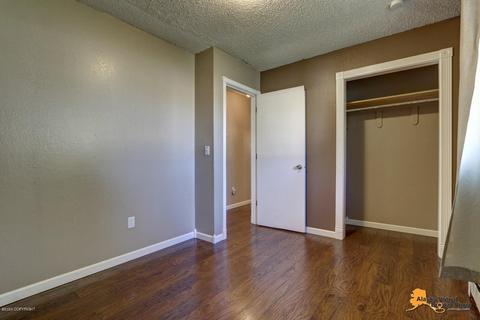 8601 E 11th Ct, Anchorage, AK 99504 photo 20