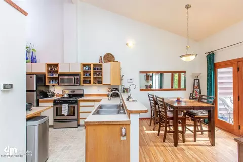 648 E 74th Ave, Anchorage, AK 99518 photo 5