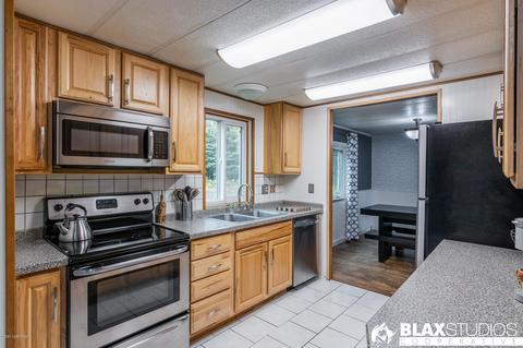 2425 Edsson Ave, North Pole, AK 99705 photo 4