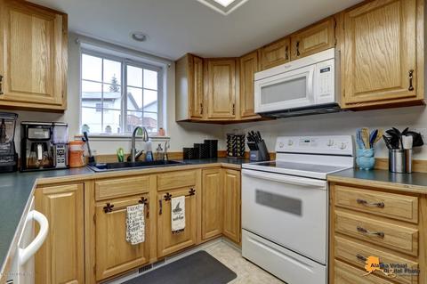 19027 Mountain Point Cir, Eagle River, AK 99577 photo 10