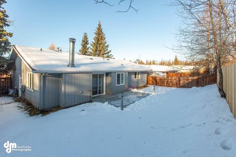 12613 Crested Butte Dr, Eagle River, AK 99577 photo 3
