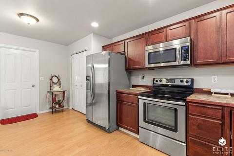 16631 Eleonora St, Eagle River, AK 99577 photo 9