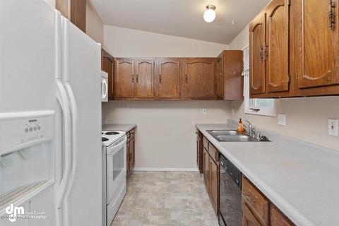 4729 E 6th Ave, Anchorage, AK 99504 photo 11