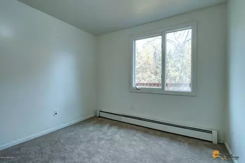 834 E 72nd Ave, Anchorage, AK 99518 photo 18