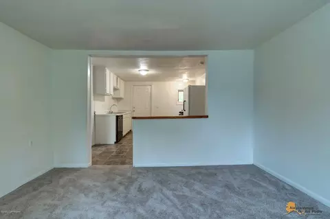 834 E 72nd Ave, Anchorage, AK 99518 photo 4