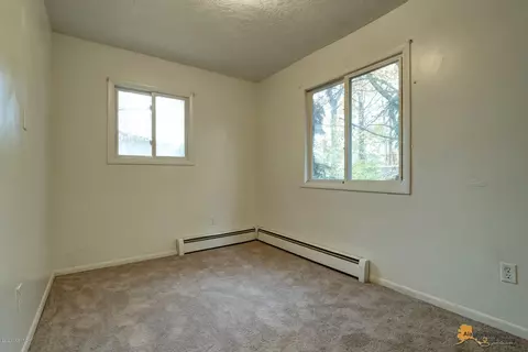 834 E 72nd Ave, Anchorage, AK 99518 photo 13