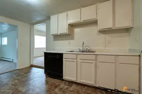 834 E 72nd Ave, Anchorage, AK 99518 photo 9