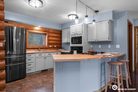 9638 Nulato Cir, Eagle River, AK 99577 photo 12