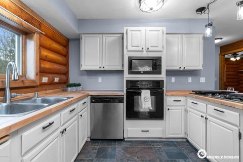 9638 Nulato Cir, Eagle River, AK 99577 photo 14