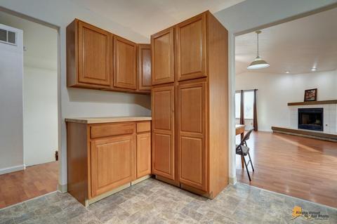 5446 E 4th Ave, Anchorage, AK 99508 photo 13