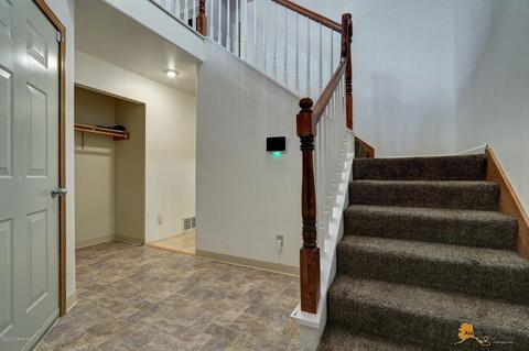 5446 E 4th Ave, Anchorage, AK 99508 photo 2