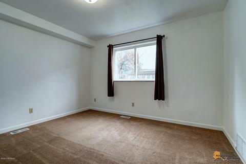 5446 E 4th Ave, Anchorage, AK 99508 photo 24