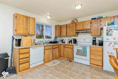 1911 E 75th Ave, Anchorage, AK 99507 photo 12