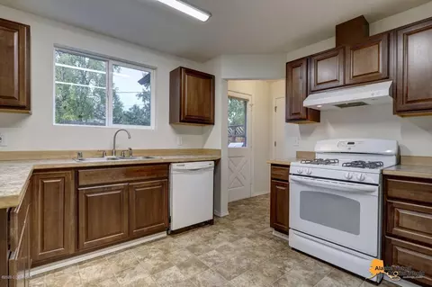 6430 E 9th Ave, Anchorage, AK 99504 photo 5