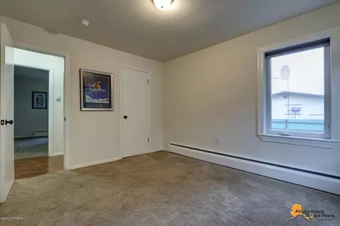 6430 E 9th Ave, Anchorage, AK 99504 photo 13