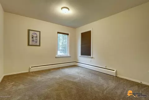 6430 E 9th Ave, Anchorage, AK 99504 photo 10