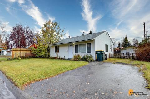 1803 Twining Dr, Anchorage, AK 99504 photo 3