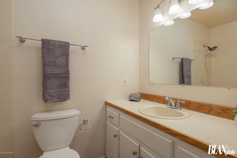 18524 Chekok Cir, Eagle River, AK 99577 photo 11