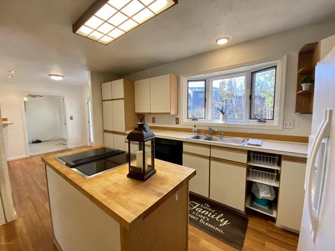 3836 Baxter Rd, Anchorage, AK 99504 photo 9