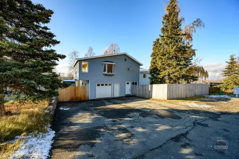 11528 Borealis St, Eagle River, AK 99577 photo 2