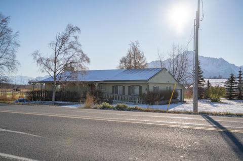 16685 E Outer Springer Loop, Palmer, AK 99645 photo 2