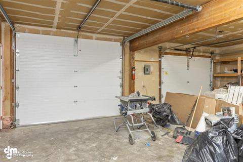 4450 E 6th Ave, Anchorage, AK 99508 photo 46