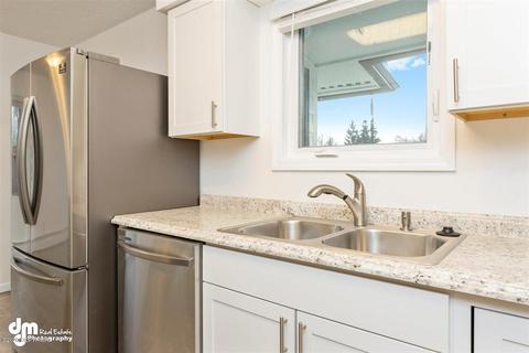 4450 E 6th Ave, Anchorage, AK 99508 photo 5