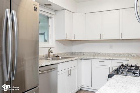4450 E 6th Ave, Anchorage, AK 99508 photo 6