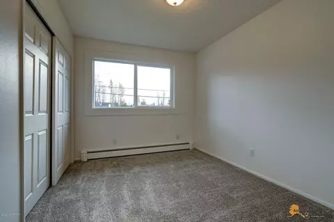 8026 E 4th Ave, Anchorage, AK 99504 photo 9
