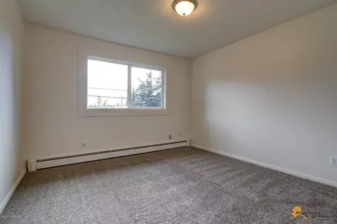 8026 E 4th Ave, Anchorage, AK 99504 photo 11