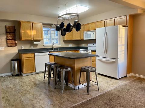 5233 E 26th Ave, Anchorage, AK 99508 photo 4