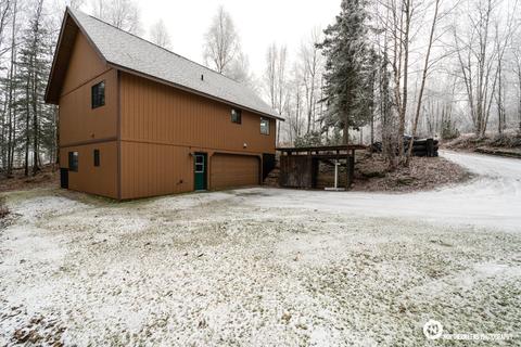 21935 Cloverleaf Rd, Chugiak, AK 99567 photo 3