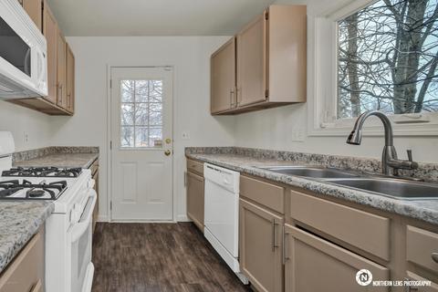 6917 Bugle Ct, Anchorage, AK 99507 photo 8