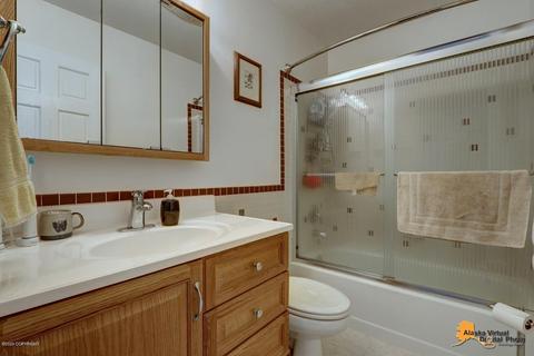 6830 Hunt Ave, Anchorage, AK 99504 photo 20