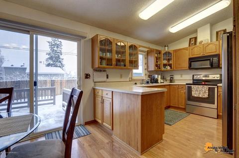 6830 Hunt Ave, Anchorage, AK 99504 photo 12