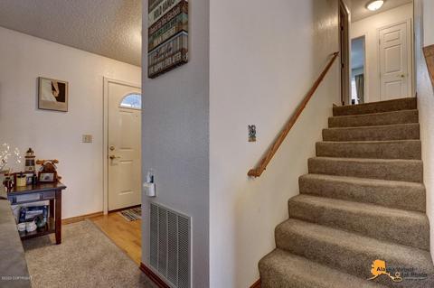 6830 Hunt Ave, Anchorage, AK 99504 photo 9