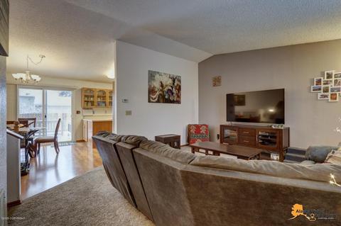 6830 Hunt Ave, Anchorage, AK 99504 photo 7