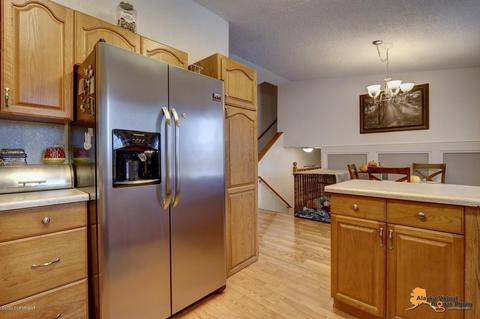 6830 Hunt Ave, Anchorage, AK 99504 photo 13