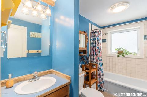 2201 Alder Dr, Anchorage, AK 99508 photo 19