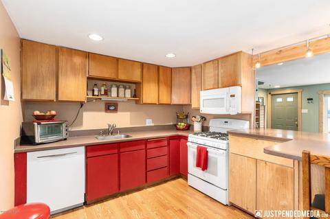 2201 Alder Dr, Anchorage, AK 99508 photo 10