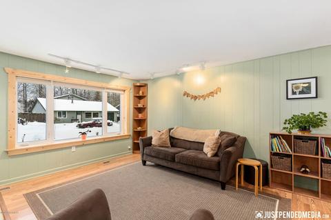 2201 Alder Dr, Anchorage, AK 99508 photo 7
